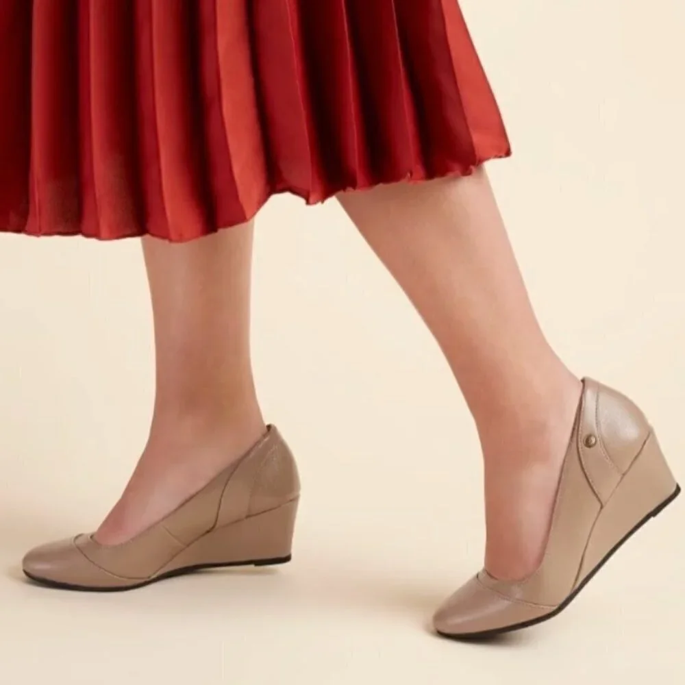 LifeStride Dreams Women's Dress Wedges (NARROW)